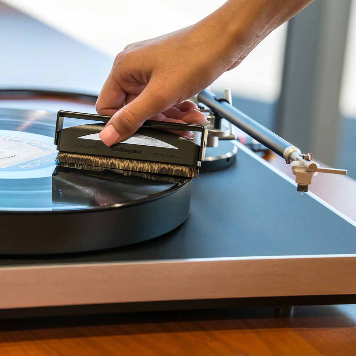 AudioQuest Silver Anti-Static Record Brush in use