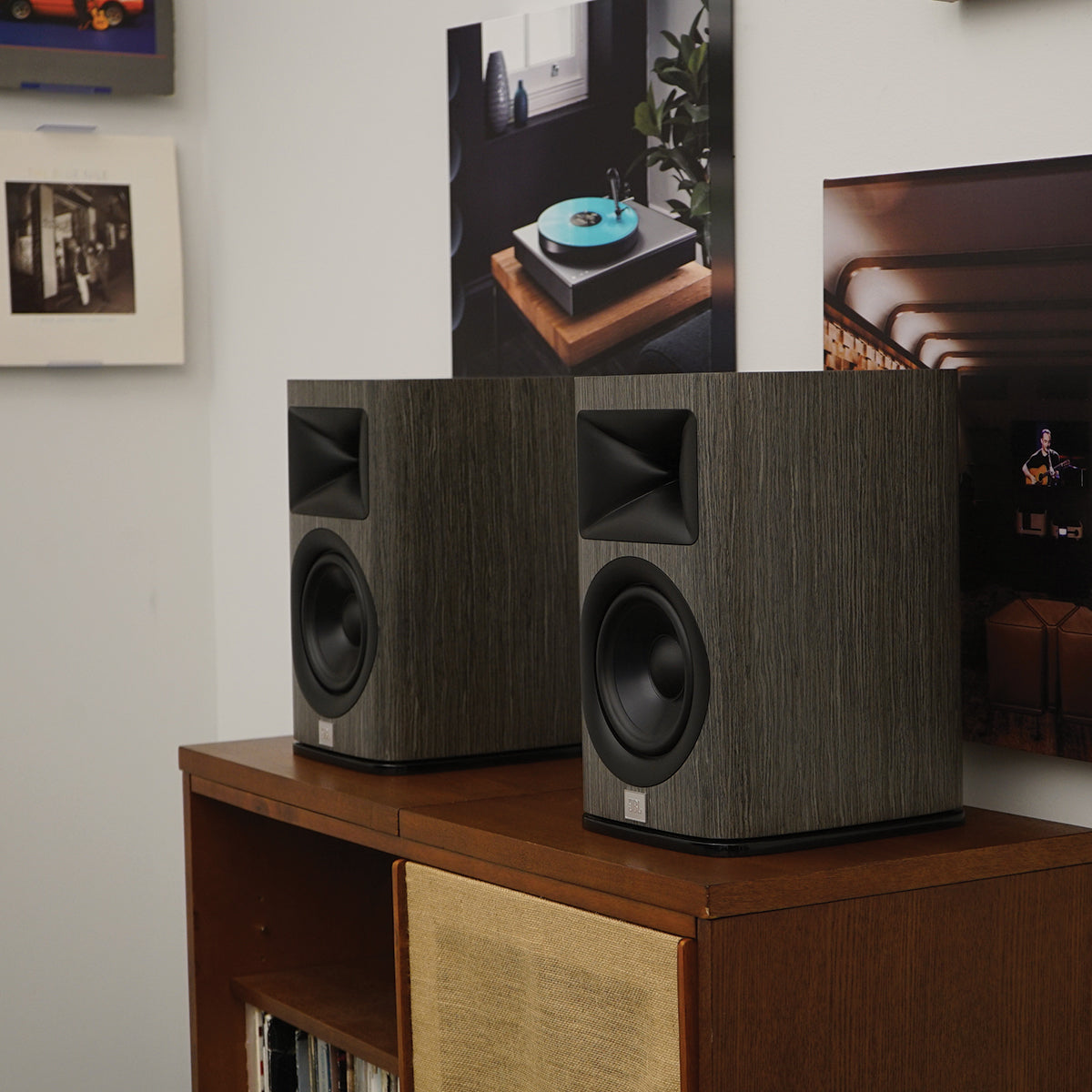 JBL HDI-1600 2-Way Bookshelf Loudspeaker - Walnut - Each