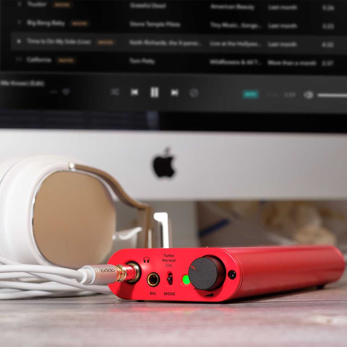 Lifestyle image iFi Audio iDSD Diablo DAC & Headphone Amp