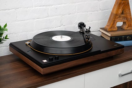 MoFi Masterdeck Turntable