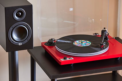 U-Turn Audio Orbit 2 Turntable in red