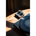 Pro-ject Debut Carbon Evolution Turntable