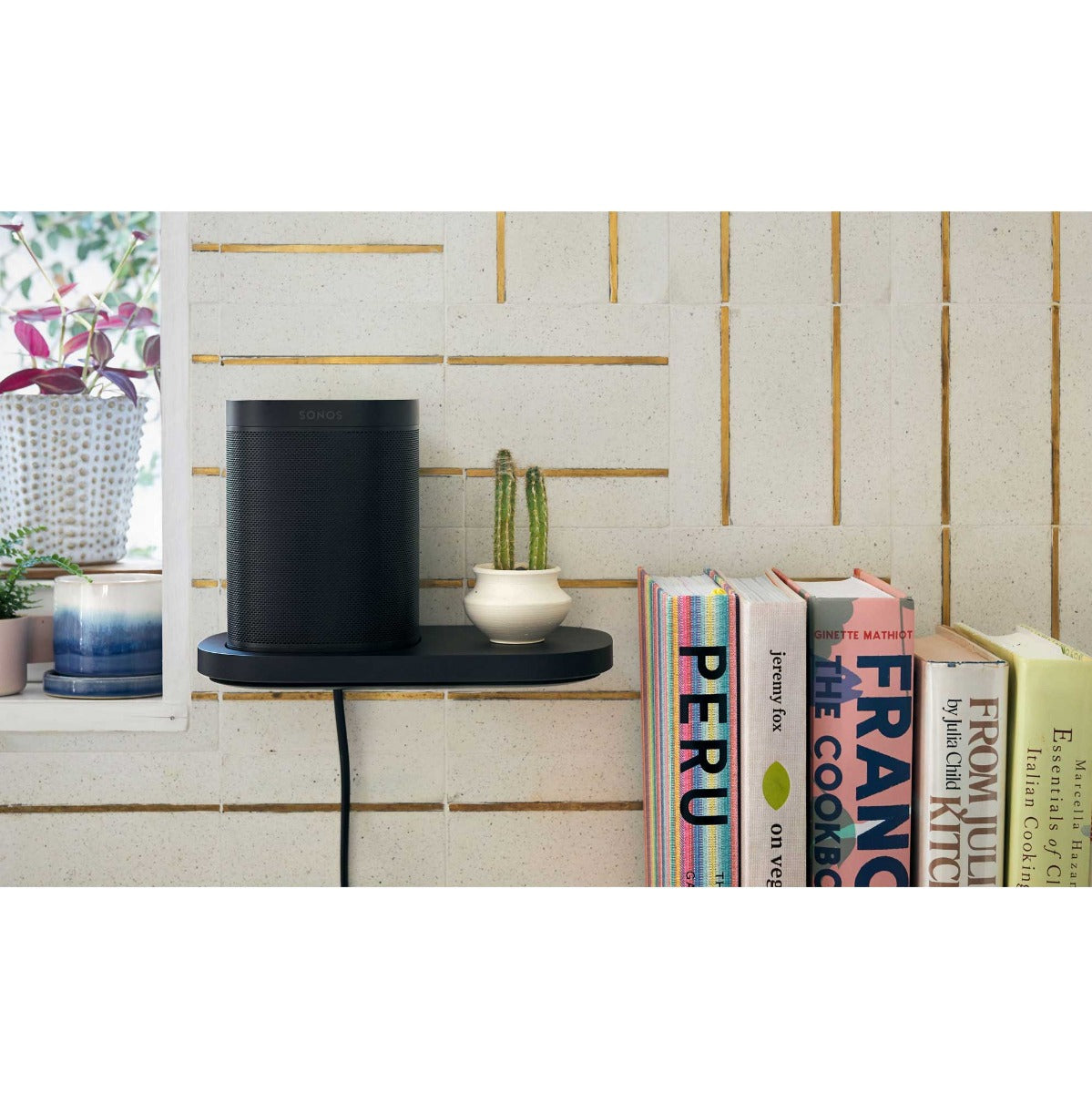 Sonos One Shelf Lifestyle